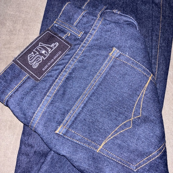 Unique Graphic Denim Jeans - Picture 3 of 5